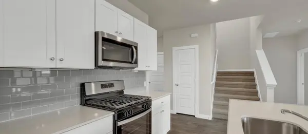 629 JANE LONG DR, San Marcos, TX 78666