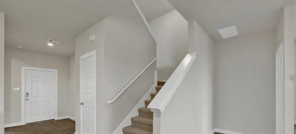 629 JANE LONG DR, San Marcos, TX 78666