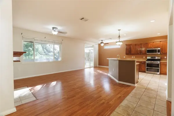 225 Red Poppy TRL, Georgetown, TX 78633