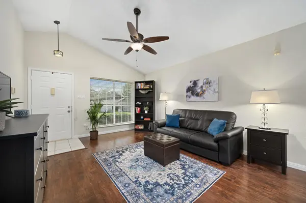 1015 E Yager LN #58, Austin, TX 78753