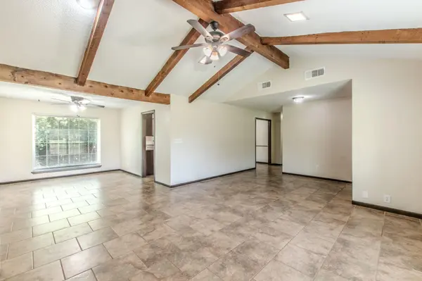 7273 Woodlake CIR, Belton, TX 76513