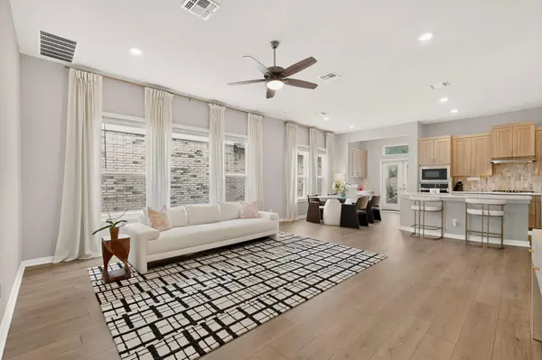1008 Summer GLN, Georgetown, TX 78628