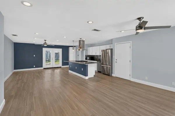 8602 Colonial DR, Austin, TX 78758