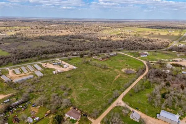 839 Smith RD, Rockdale, TX 76567