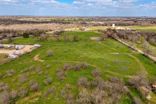 839 Smith RD, Rockdale, TX 76567