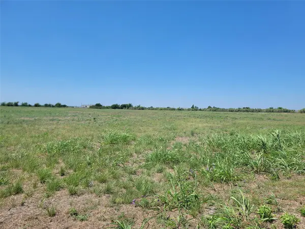 2277 Limmer LOOP, Hutto, TX 78634