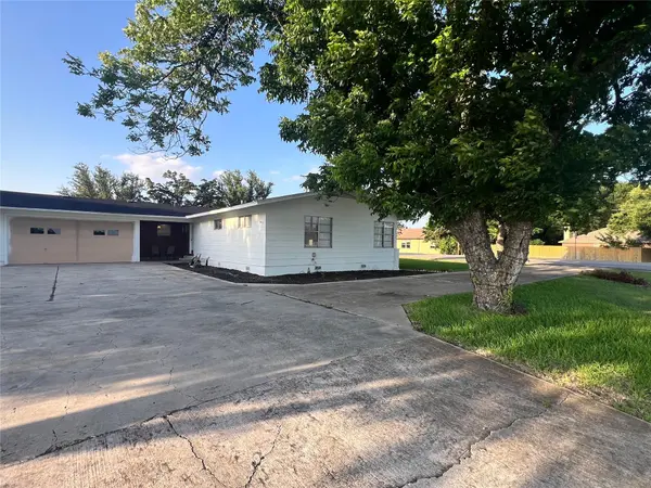 213 S Fm 1660, Hutto, TX 78634