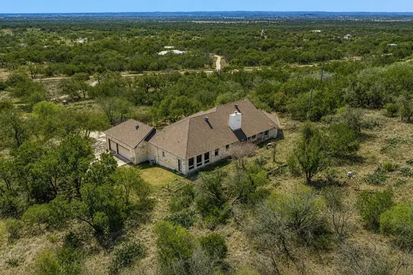 330 Juniper TRL, Kingsland, TX 78639
