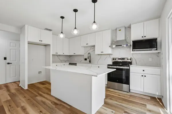 4504 Lyra CIR, Austin, TX 78744