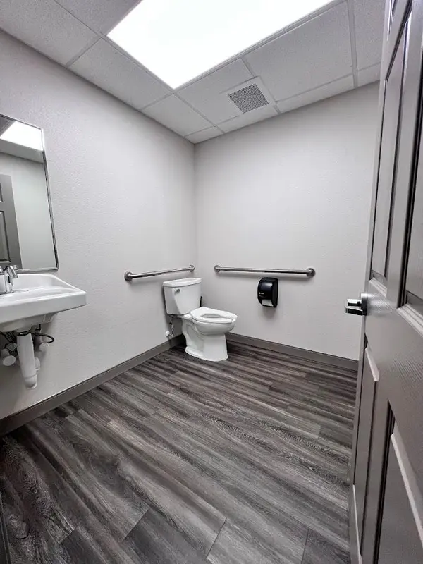 2300 N Us Highway 281 HWY, Marble Falls, TX 78654