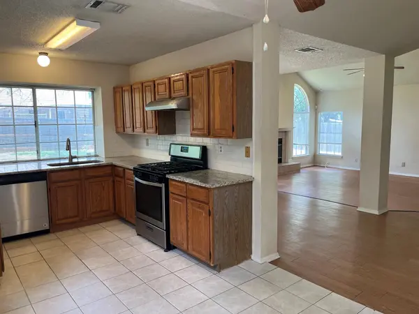 1013 Forest TRL, Cedar Park, TX 78613