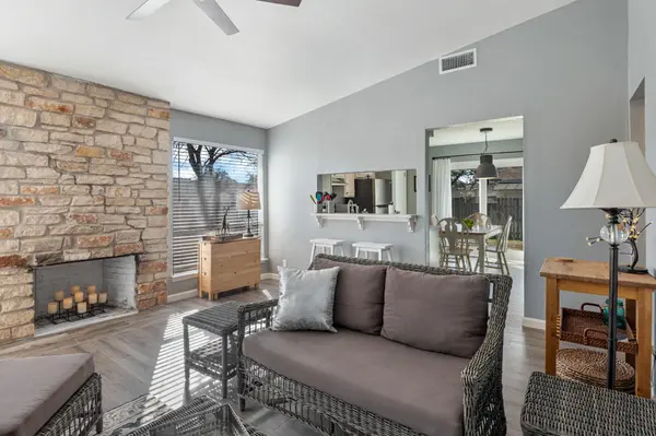 10401 Burmaster LN #A, Austin, TX 78750