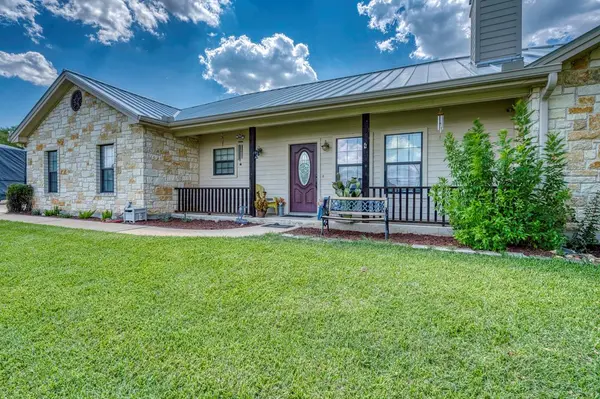 809 Skyline DR, Kingsland, TX 78639