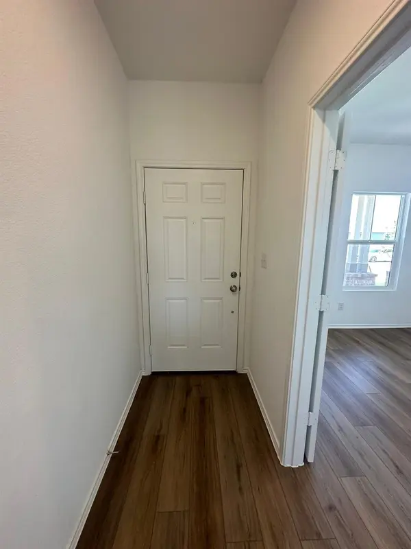 435 Alamito Ave, Kyle, TX 78640