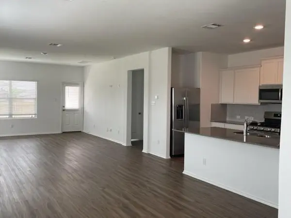 101 Lancia ST, Hutto, TX 78634