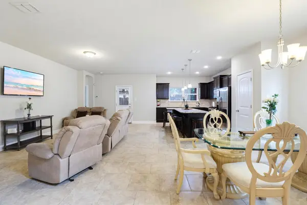 5744 McKinney FLS, San Antonio, TX 78253
