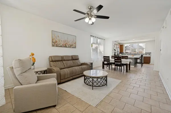 1609 Arbor Knot DR, Kyle, TX 78640