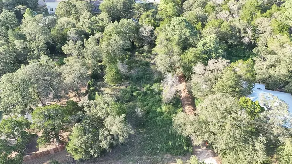 000 Flint Ridge ST, Bastrop, TX 78602