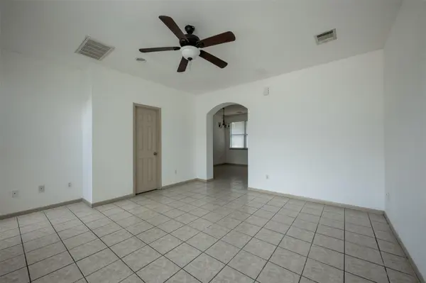 8901 Parkfield DR, Austin, TX 78758