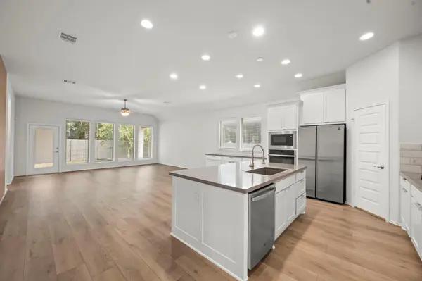 1113 Round Mountain PASS, Georgetown, TX 78628