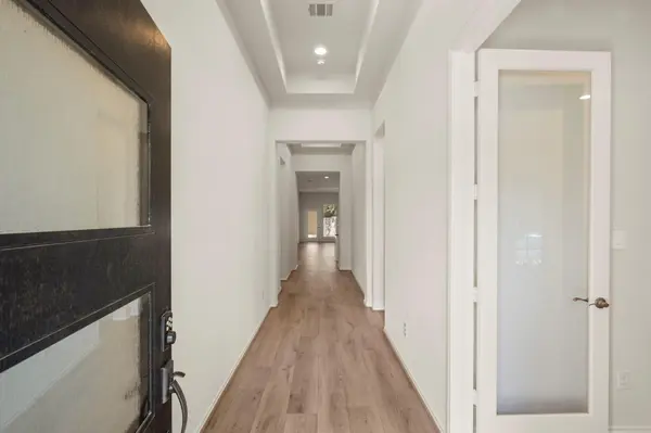 1113 Round Mountain PASS, Georgetown, TX 78628