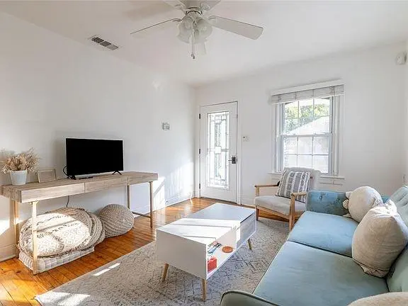 1028 E 43rd ST, Austin, TX 78751