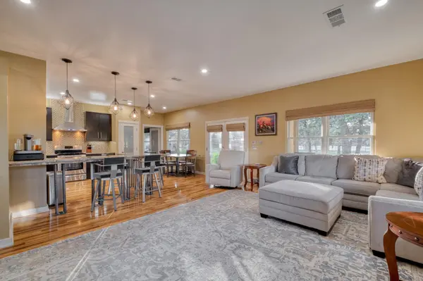 1474 County Road B, Lexington, TX 78947