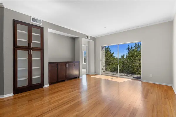 6000 Shepherd Mountain CV #A309, Austin, TX 78730