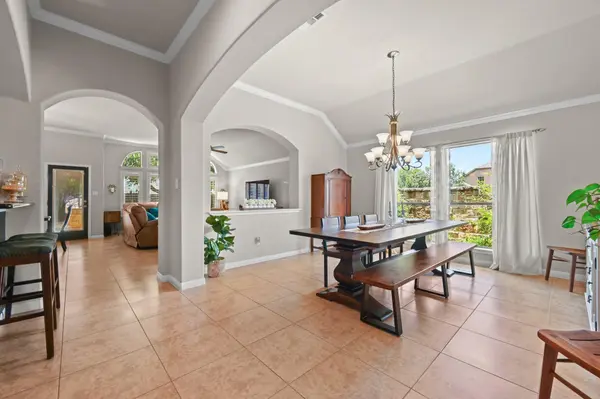 114 Drury LN, Austin, TX 78737