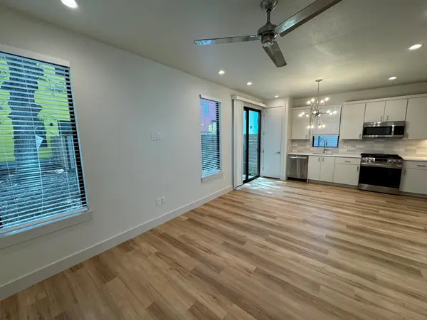 1133 Walton LN #2, Austin, TX 78721