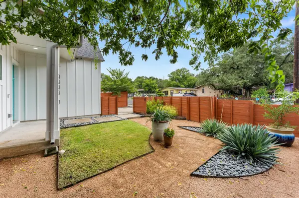 3606 Villa CT #2, Austin, TX 78704