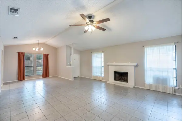 1202 Thorpe LN #315, San Marcos, TX 78666