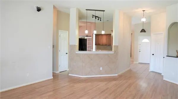 220 Gainer DR, Hutto, TX 78634