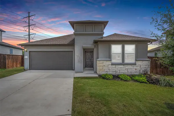 104 Stinchcomb RD, Hutto, TX 78634