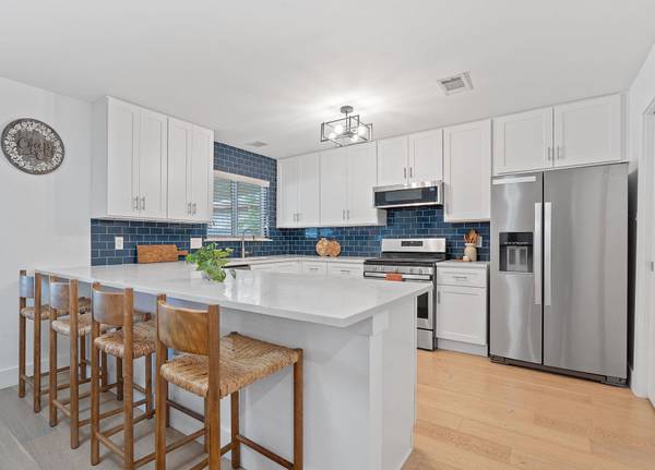 6008 Smith Oak TRL, Austin, TX 78749