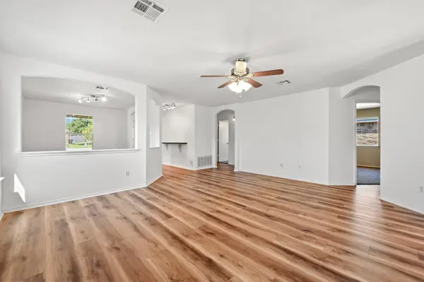 516 Emma Rose TRL, Leander, TX 78641