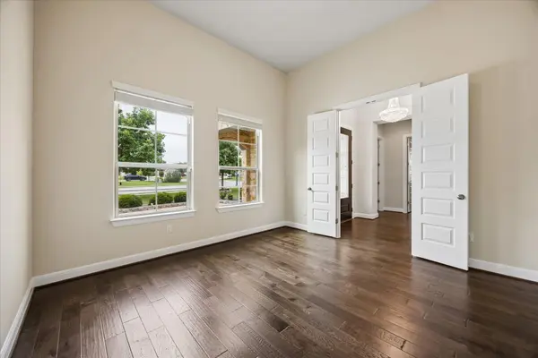 365 Arapaho DR, Kyle, TX 78640