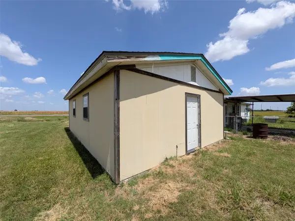 1401 N Highway 95 HWY, Granger, TX 76530