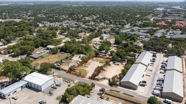 2701 Daisy DR, Austin, TX 78727