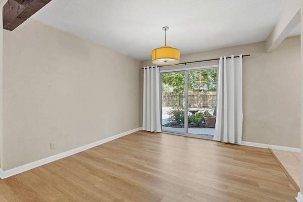 2002 Terry LN, Georgetown, TX 78628