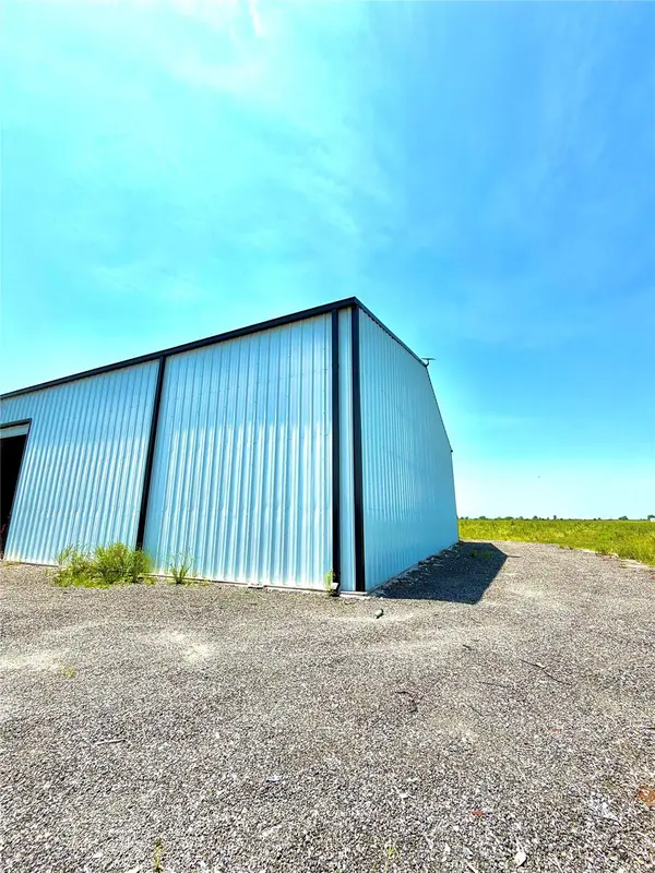 1178 Beal RD, Eagle Lake, TX 77434