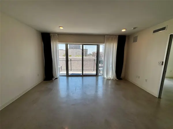 800 Brazos ST #903, Austin, TX 78701