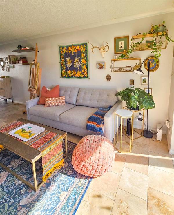 1725 Toomey Rd RD #302, Austin, TX 78704