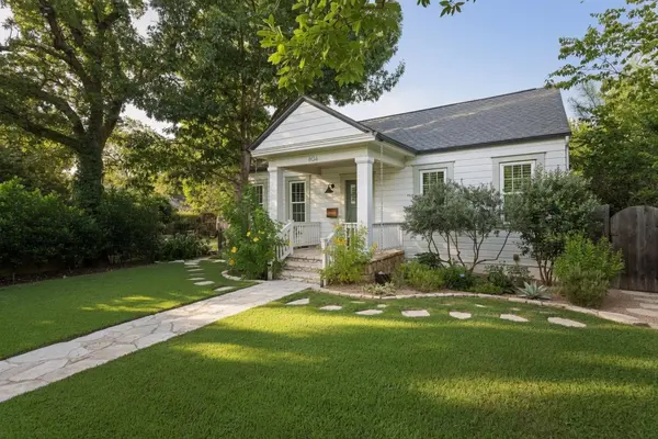 804 W 30 1/2 ST, Austin, TX 78705