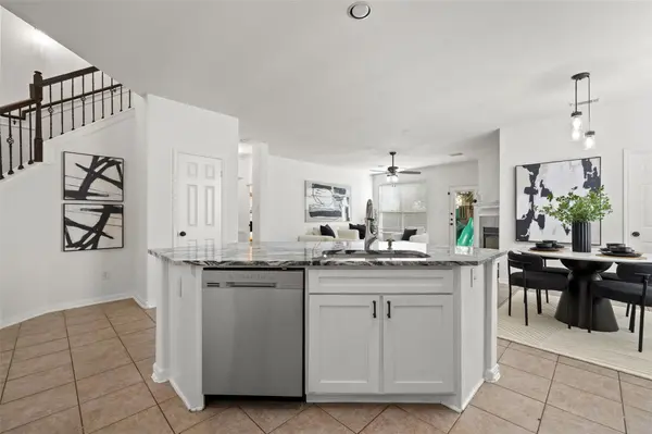 1712 Lynnville TRL, Austin, TX 78727