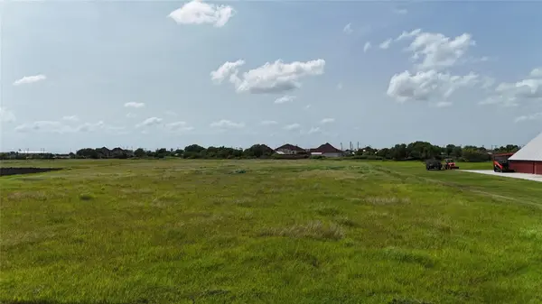 269 CR 305 Bayshore RD, Palacios, TX 77465