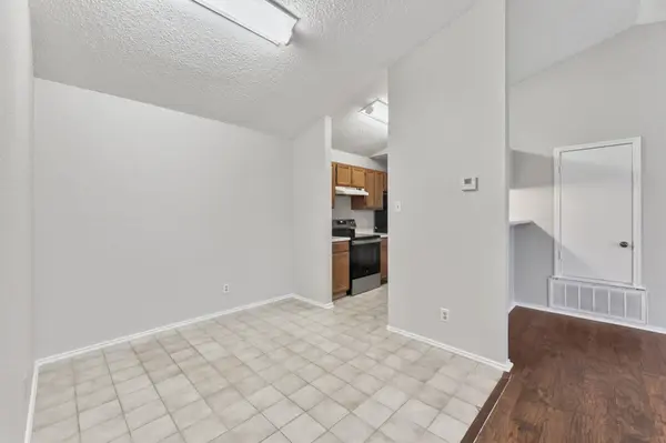6002 Parkwood DR #B, Austin, TX 78735