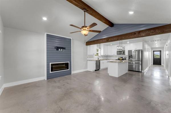 1706 Redwood DR, Marble Falls, TX 78654