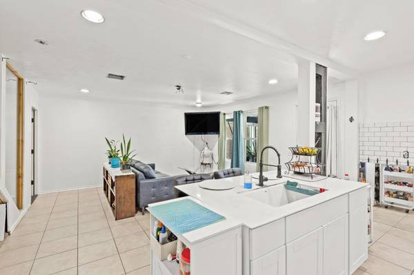 1404 Anise DR, Austin, TX 78741