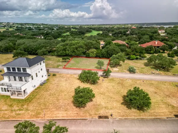 2424 Bruin DR #33, Spicewood, TX 78669